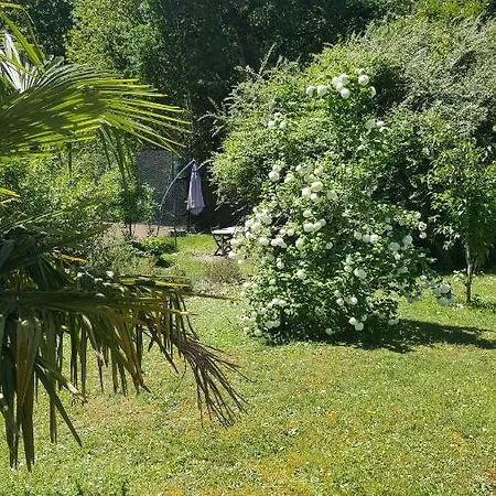 La Belle Chaumiere