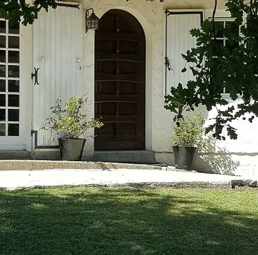 La Belle Chaumiere 3*